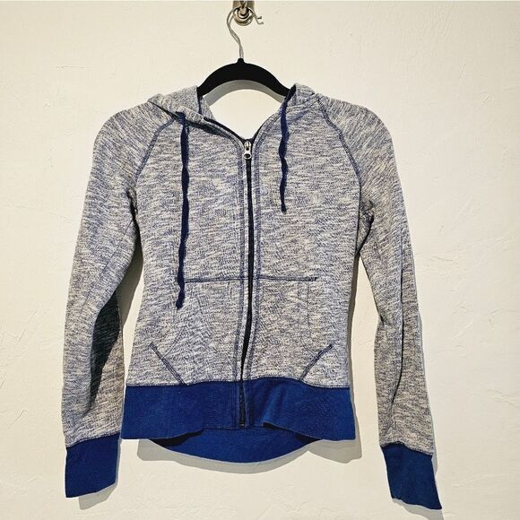 SO Tops - Frosted blue zip-up sweatshirt